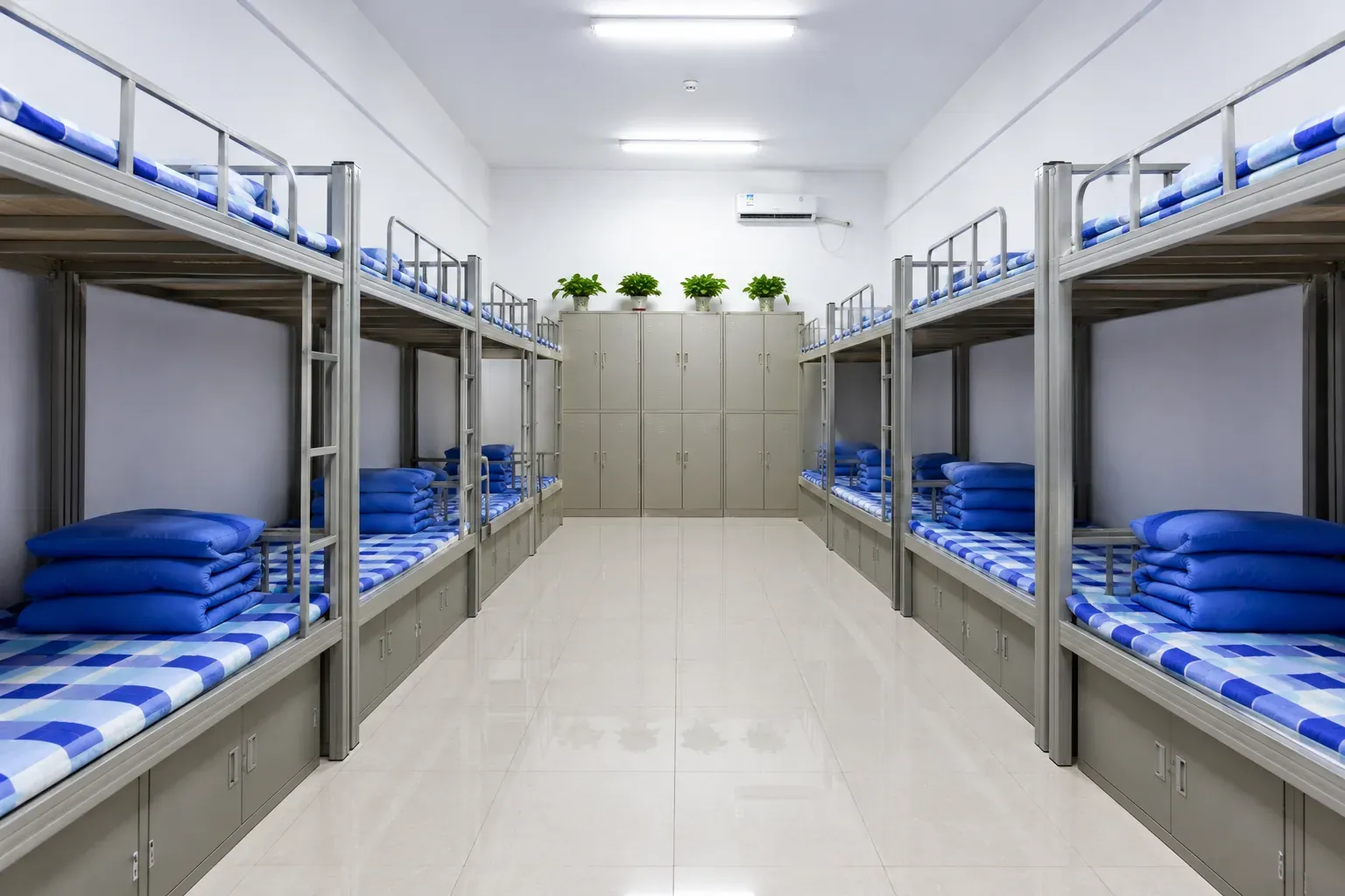 Linyi desks